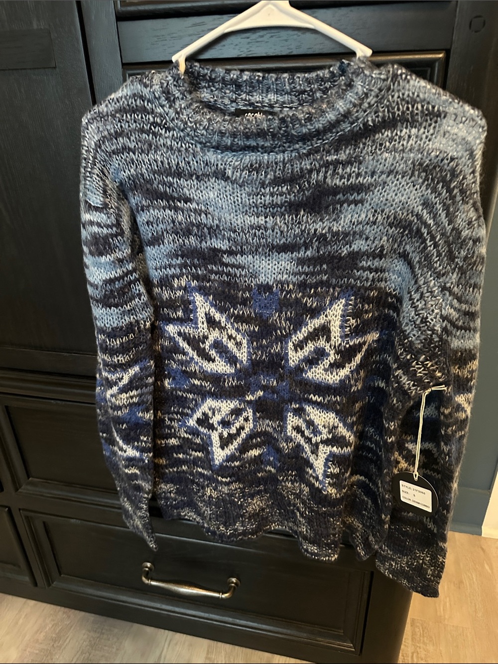 Women's Crewneck Snowflake Knit Sweater in Blue